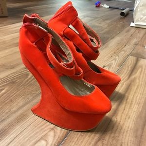 Very unique red heels